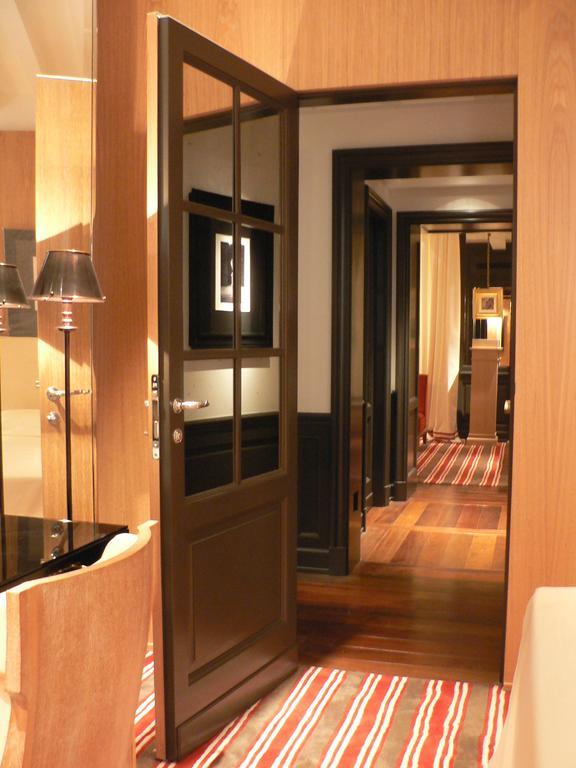 فندق باريسفي  ماركيز فوبورج سانت أونور ريليه آند شاتوه الغرفة الصورة